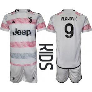 Juventus Dusan Vlahovic #9 Koszulka Wyjazdowych Dziecięca 2023-24 Krótki Rękaw (+ Krótkie spodenki)